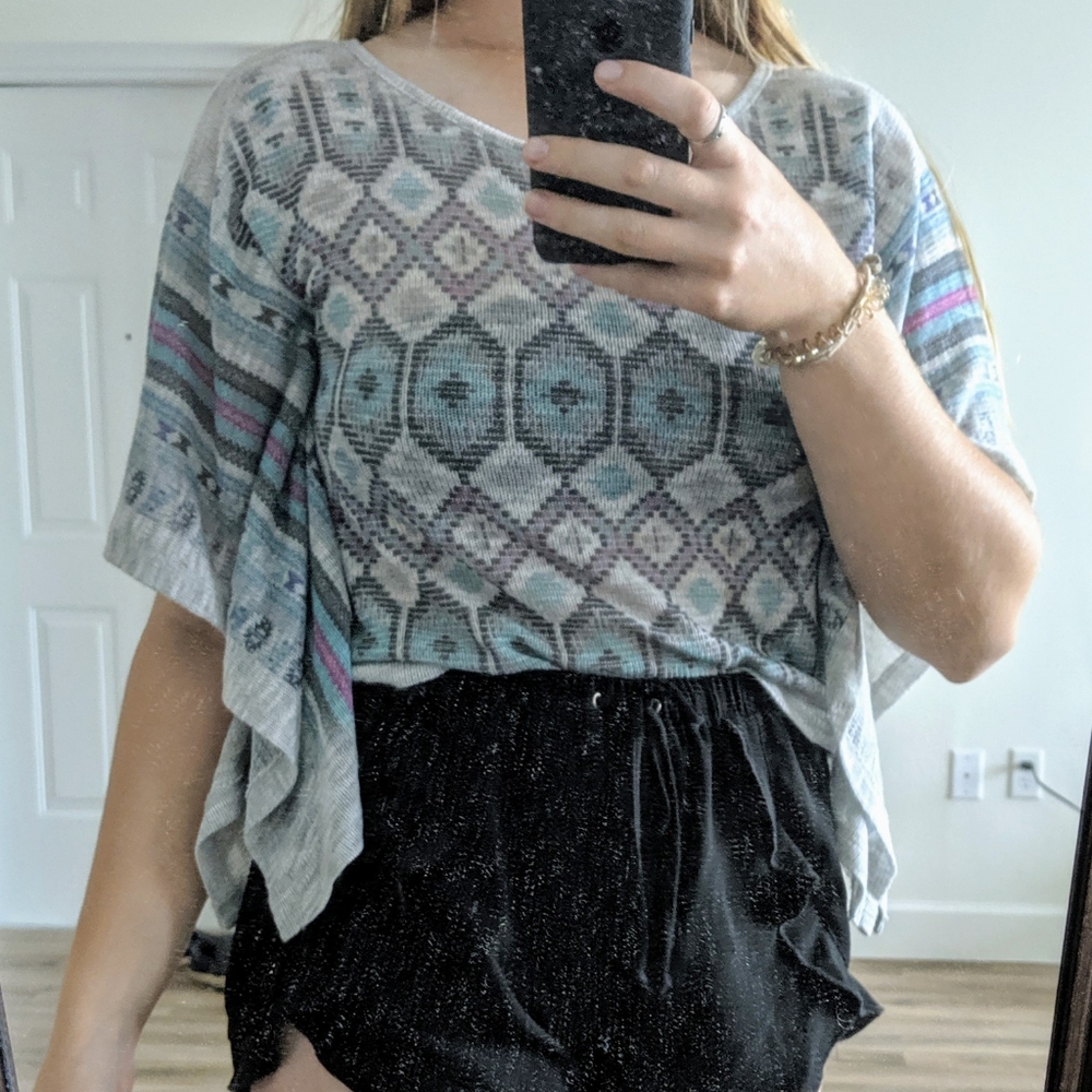 Patterned poncho shirt